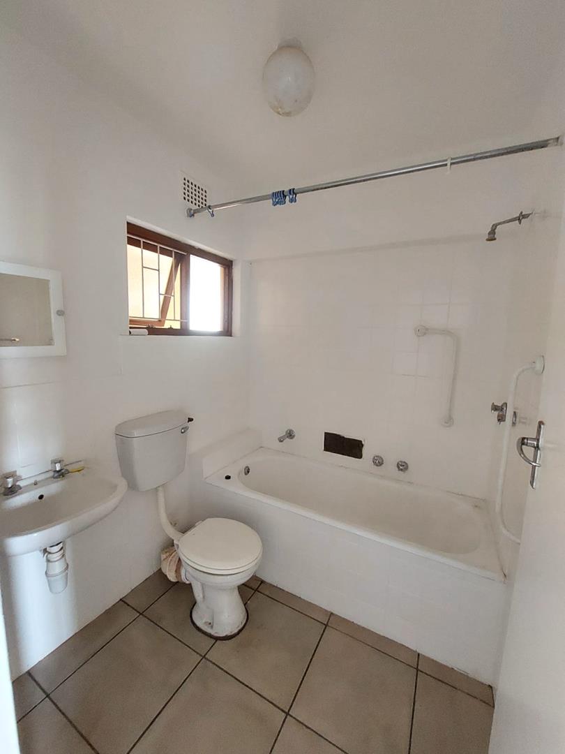 3 Bedroom Property for Sale in Vredehoek Western Cape